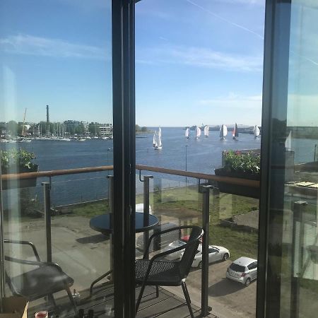Apartment24 Yacht Club View Parnawa Zewnętrze zdjęcie