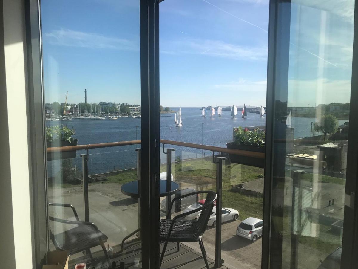 Apartment24 Yacht Club View Parnawa Zewnętrze zdjęcie